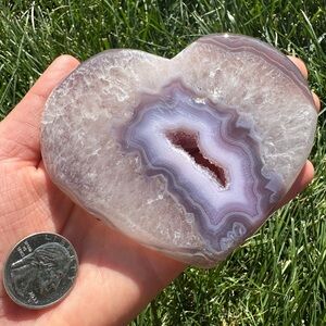 Heart-Shaped Lavender Jelly Agate Display Geode